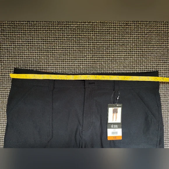 NWT Women's Eddie Bauer Black Rolled Hem Bermuda Shorts, Adjustable, UPF50 - Picture 8 of 9